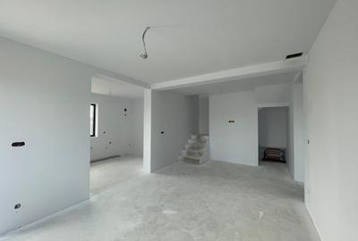 Duplex cu 5 camere cu Teren 300 Mp în Urseni - 1