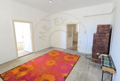 De Vanzare Casa 2 camere P-ȚA Mica - 7