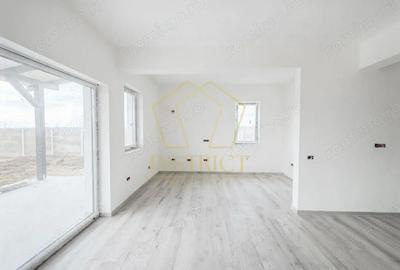 Casă cu 5 camere cu Teren 364 Mp în Giarmata - 2