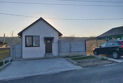 Casă cu 2 camere cu Teren 850 Mp în Central - 4