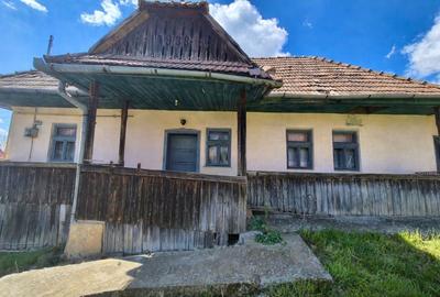 Casă cu 3 camere în Central - 1