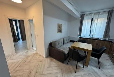 Ap 2 cam,parter,parcare, bloc nou, Scoala 2 - Piata Moldovei - 1