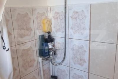 Garsoniera cu baie si geam mare  - scara foarte ingrijita - 9