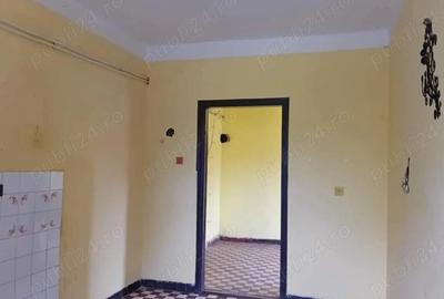 Casă cu 3 camere în Central - 3