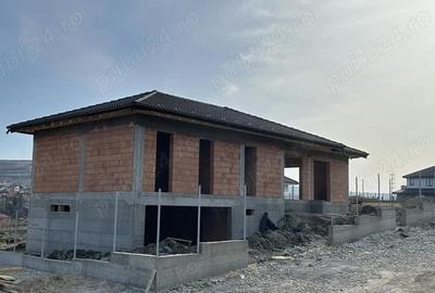 Casă cu Teren 501 Mp în Central - 5