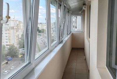 Apartament cu 4 camere decomandat în Micro 20 - 2