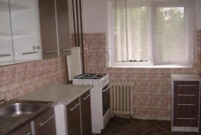 CIRCUMVALATIUNII - 2 Camere - Etaj 3 - Decomandat - Lift - 2