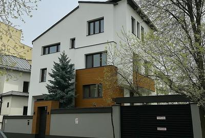 Vila pretabila resedinta proprie/diplomatica/clinica - 1