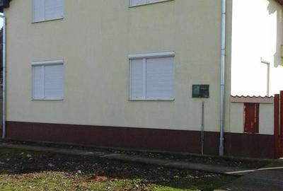 Casă cu 5 camere cu Teren 1503 Mp în Zărand - 2