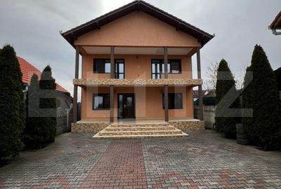 Casă cu 4 camere cu Teren 470 Mp în Teiu
