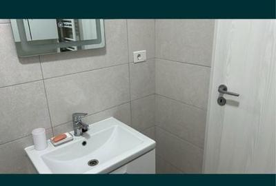 Apartament cu 2 camere decomandat în Exterior Vest