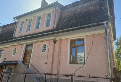 Apartament 2 camere in casa, cu pod, garaj ?i gradina, langa AFI Mall! - 1