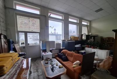 Spațiu comercial, de 300 mp, în 6 Vânători - 2