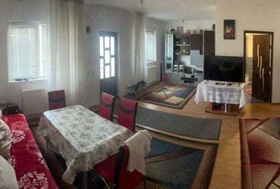 Casă cu 6 camere cu Teren 380 Mp în Buturugeni - 1