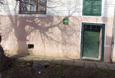 Casă cu 2 camere cu Teren 831 Mp în Șoarș - 1