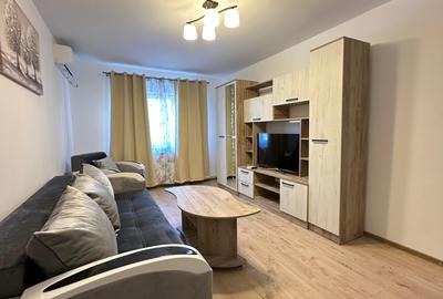 Apartament cu 2 camere decomandat în Micro 17 - 1