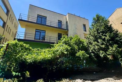 Casă individuală cu 19 camere cu Canalizare în Iancului - 18