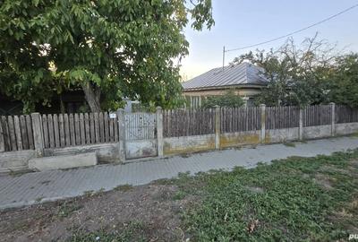 Casa de vanzare in Videle, aproape de gara - 1
