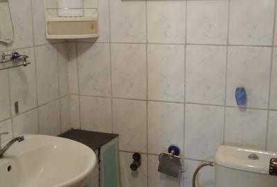 Apartament cu 3 camere în Micro 3 - 3