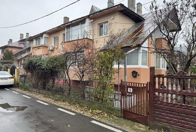 Apartament cu 3 camere în Central - 2