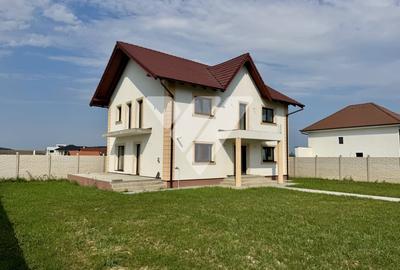 Casa moderna 5 camere si teren 740 mp de vanzare in Cristian Sibiu - 2
