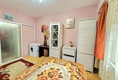 Camera Moderna Bloc Camin Zona Port - 5