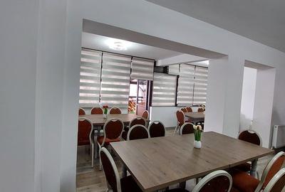 Casă cu 15 camere în Sărata