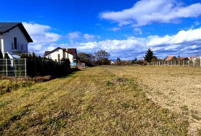 Lot de teren provenit din gradina unei case din centrul cartierului Stupini - 2