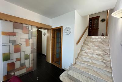 Casa de locuit + Spatii comerciale deja inchiriate! - 7
