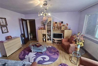 Apartament cu 2 camere nedecomandat în Micro II - 3