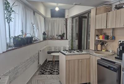 Apartament cu 3 camere decomandat în Tomis Nord - 17