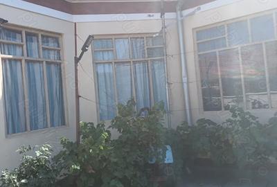 Casă cu 6 camere în Alioș - 4