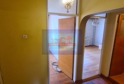 Apartament cu 3 camere decomandat în 13 Septembrie - 8