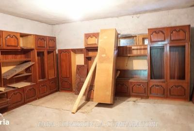 Casă cu 4 camere în Jiblea Nouă