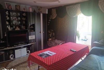 Apartament cu 3 camere decomandat în Gării