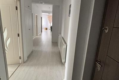 Apartament cu 3 camere în Central - 6