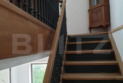 Casă cu 7 camere cu Teren 370 Mp în Democrației - 12