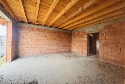 Casă individuală cu 7 camere cu Canalizare în Giroc - 15