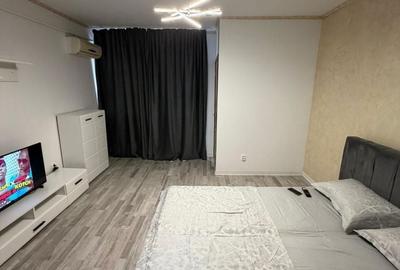 Garsonieră decomandată în Central