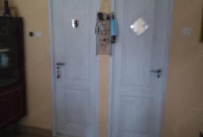 Casă cu 2 camere cu Teren 1190 Mp în Central
