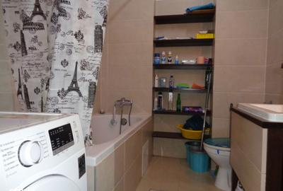 Garsonieră decomandată în UTA - 9