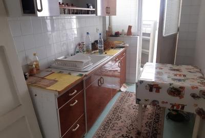 Apartament cu 2 camere decomandat în Bușteni