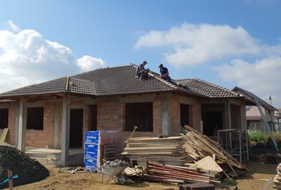 Casă la cheie  pe 1 nivel  4 cam. 2 bai ,650 mp. teren - 16