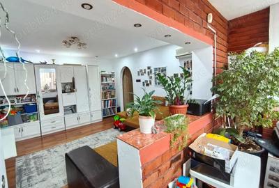 Apartament cu 3 camere semidecomandat, mobilat în Lipovei - 11