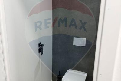 Spațiu comercial, de 300 mp, în Central - 2