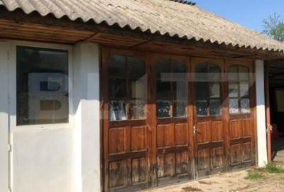 Casă cu 4 camere cu Teren 4000 Mp în Central - 2