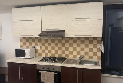 Apartament cu 3 camere semidecomandat, mobilat în Casa de Cultură - 2