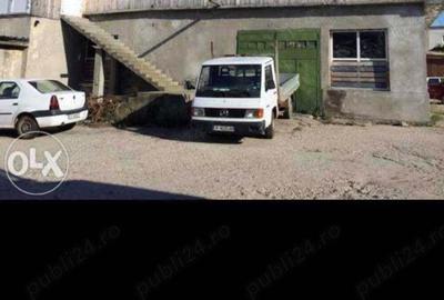 Spațiu comercial, de 1,000 mp, în Central - 3