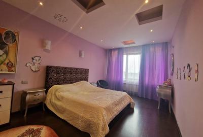 Cernica - vila spatioasa - S+P+2E+M - teren 1200 mp,  864 mp - 11 camere Cernica - vila spatioasa - S+P+2E+M - teren 1200 mp,  864 mp - 11 camere - 22
