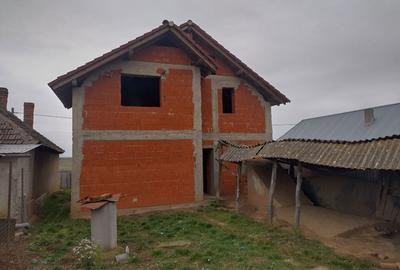 Casă cu 4 camere în Central - 7